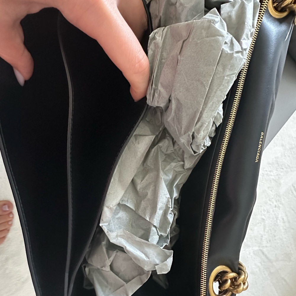 Balenciaga Crush Large Chain Bag - Picture 5 of 9